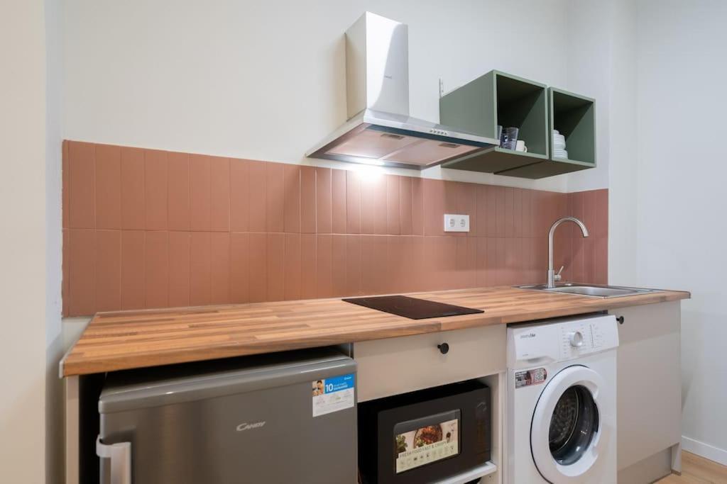 Ideal Flat For 2 Pax -F Fpo1 Madrid Esterno foto